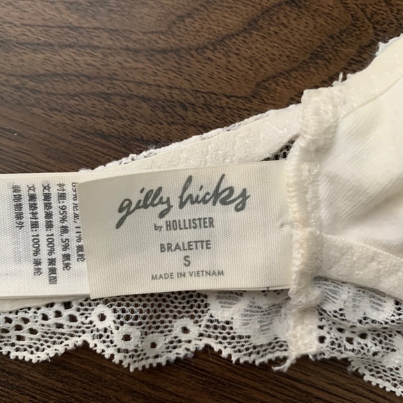 Hollister Bralette - Picture 2 of 3